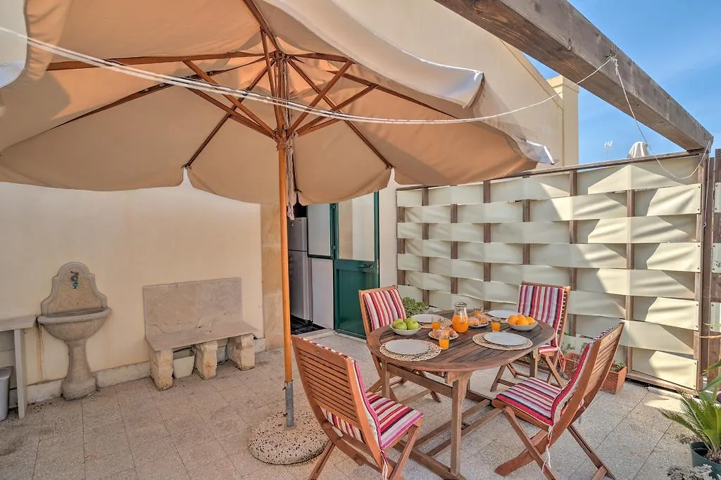 Apartment Appartamenti Pomelia Punta Secca